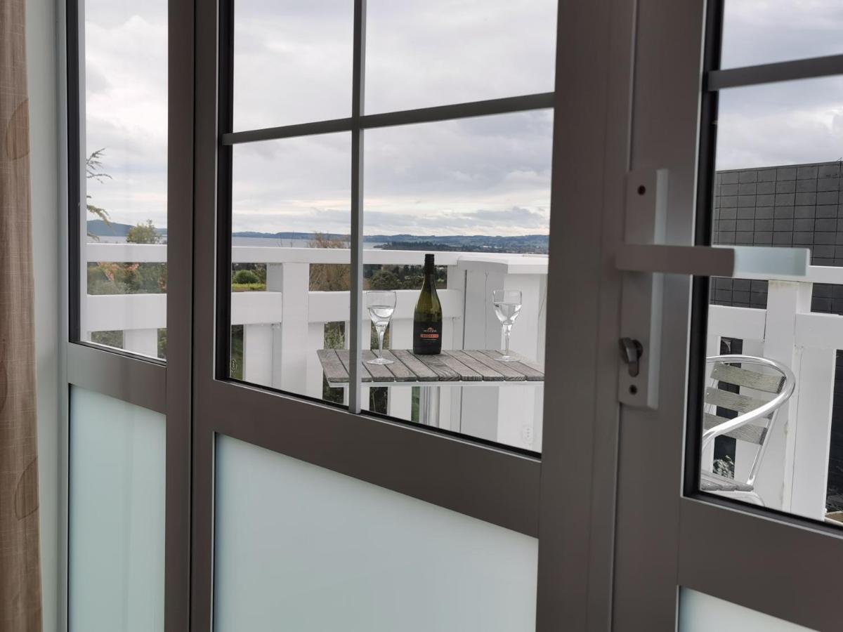 Geyser Lookout Bnb Rotorua Bagian luar foto